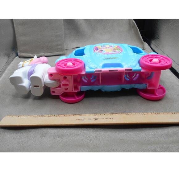 Little People 2022 Disney Princess Cinderella's Dancing Carriage HGP76 No Fig - Picture 7 of 7